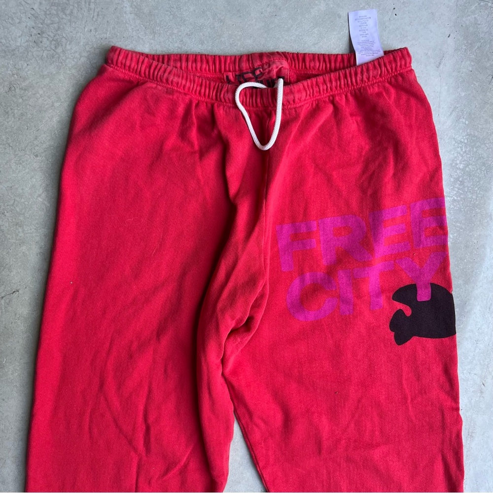 freecity Red Sweatpants